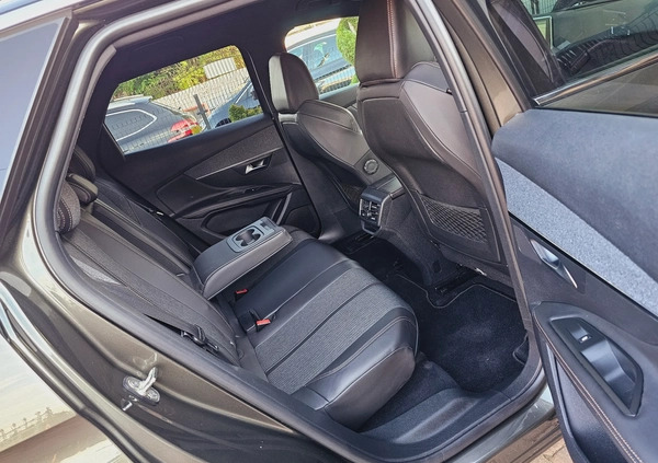 Peugeot 3008 cena 84900 przebieg: 168000, rok produkcji 2018 z Poręba małe 631